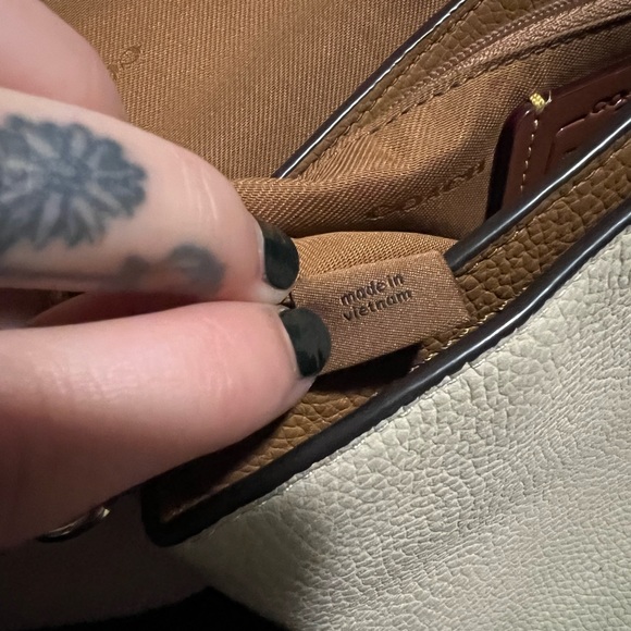 The Cassie Coach Purse - Picture 10 of 11